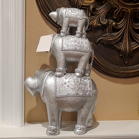 18" Silver Glam Elephant Trio Sculpture - Picture 3 of 10